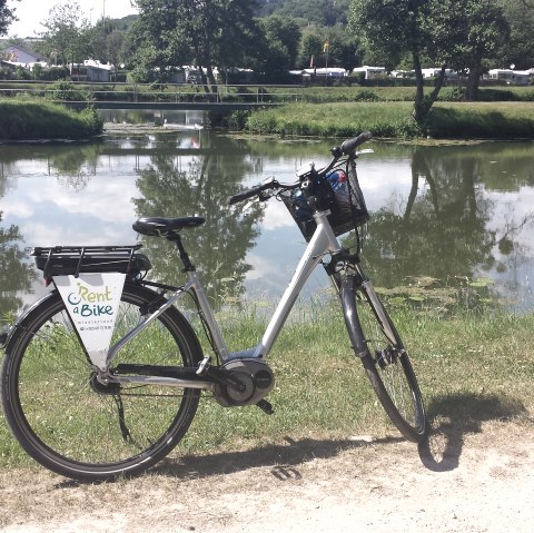 Rent a bike E-bike, © Deutsch Luxemburgische Tourist Information, nicole zimmer