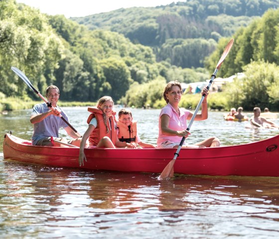 Mit dem Kanu auf der Sauer, © Felsenland Südeifel Tourismus GmbH, Dominik Ketz