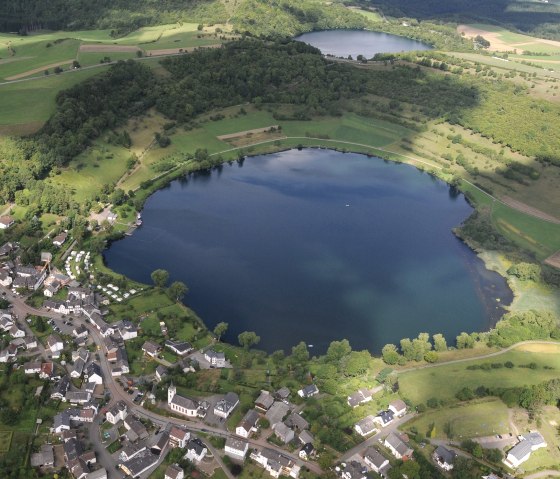 Eifelsteig, Schalkenmehrener und Weinfelder Maar, © Eifel Tourismus GmbH - Helmut Gassen