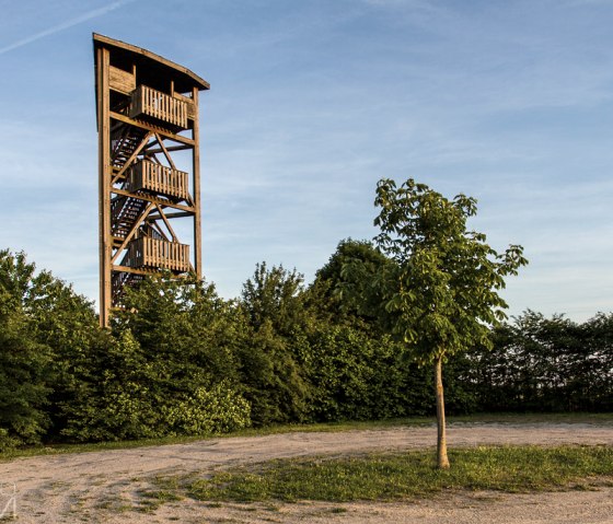 Nordic Walking Keltentoer, © Deutsch Luxemburgische Tourist Info